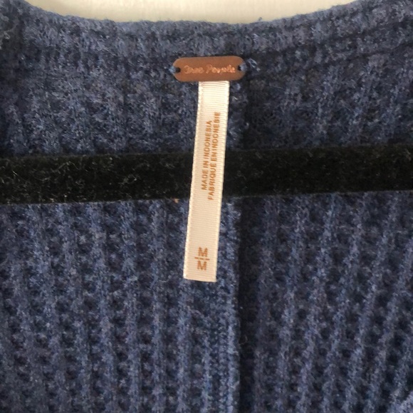 Blue waffle long sleeve free people shirt - Picture 2 of 3